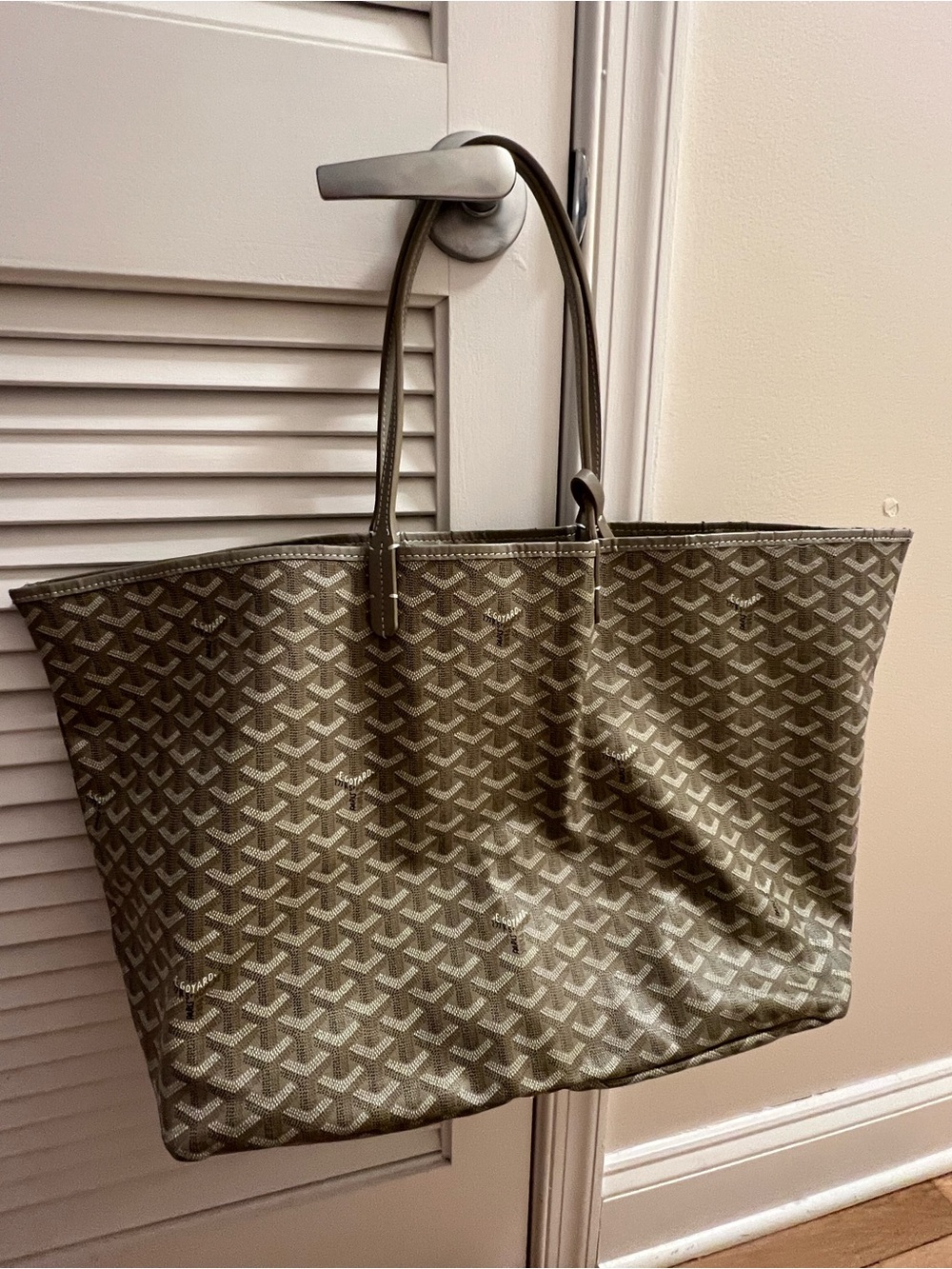 Amazon Olive Patterned Tote Bag with Tan Accents